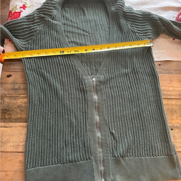 Olive green cardigan - Picture 5 of 5